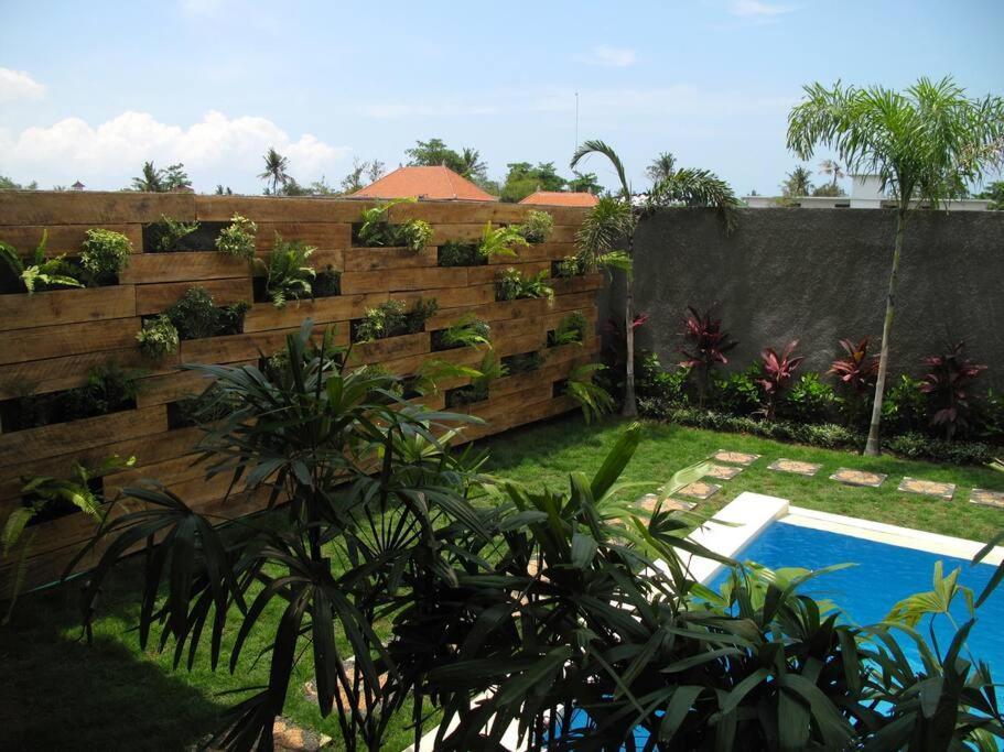 Jungle Joglo Villa Canggu Dış mekan fotoğraf